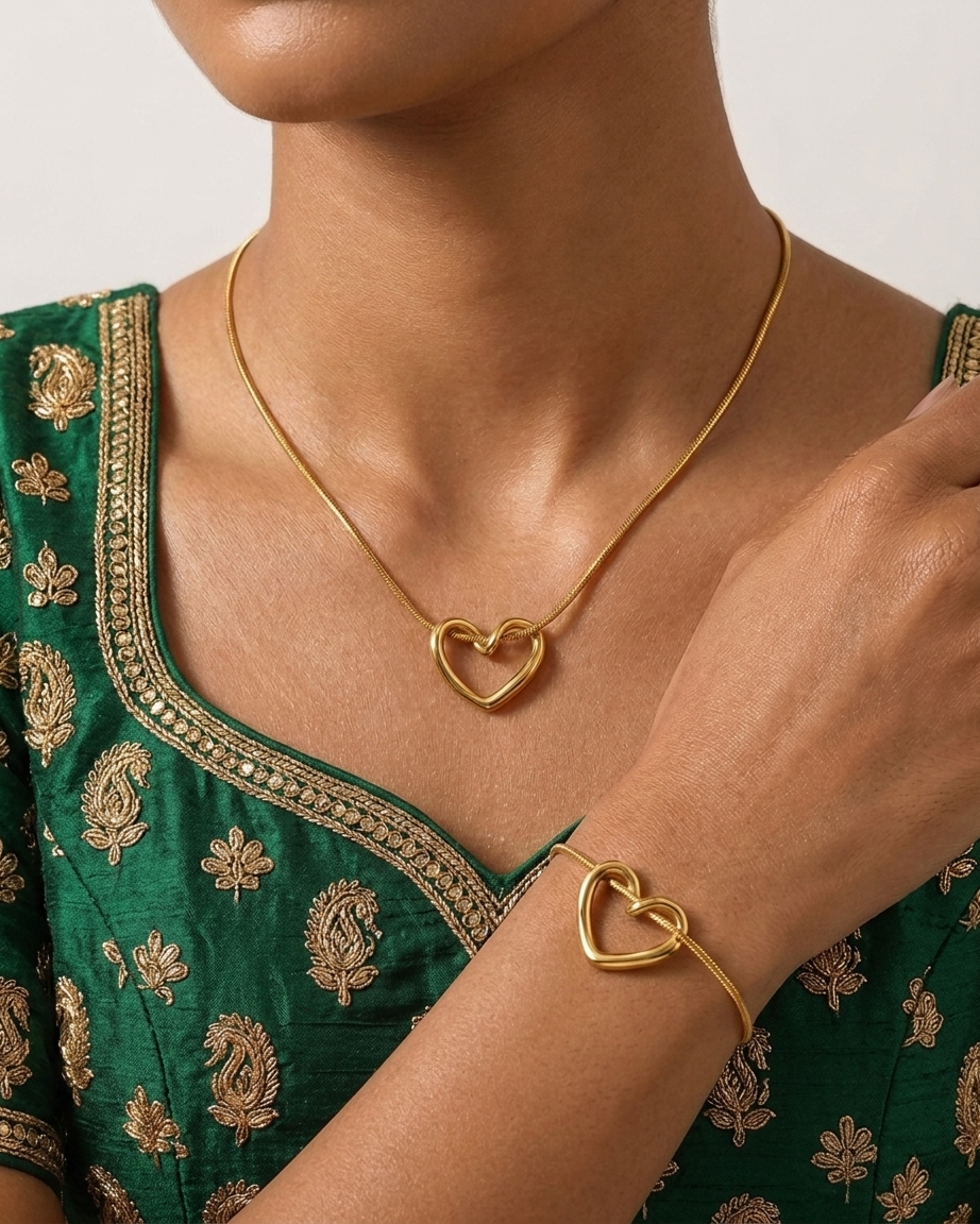 Hollow Heart Pendant Necklace & Bracelet Bundle | Zaryab